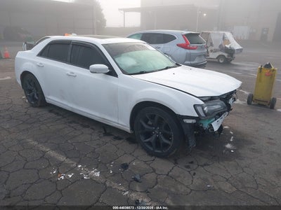 CHRYSLER 300 2022