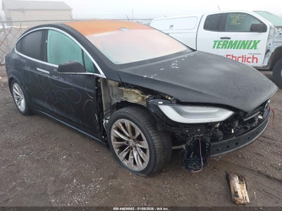TESLA MODEL X 2020