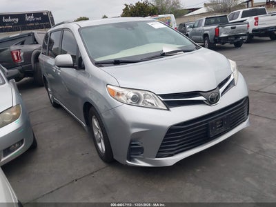 TOYOTA SIENNA 2020