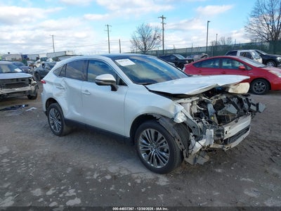 TOYOTA VENZA 2023