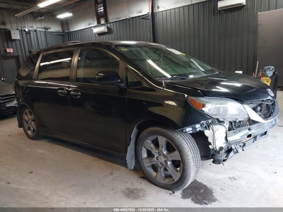 TOYOTA SIENNA 2014