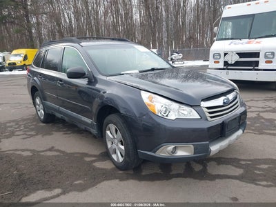 SUBARU OUTBACK 2012