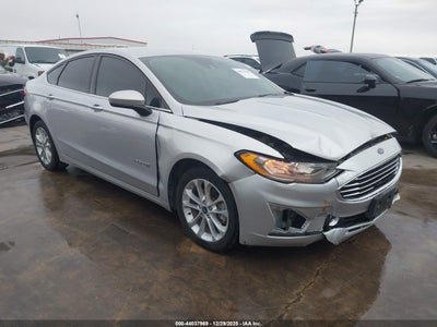 FORD FUSION HYBRID 2019