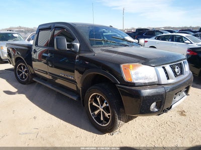 NISSAN TITAN 2014