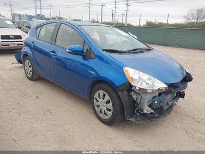 TOYOTA PRIUS C 2014