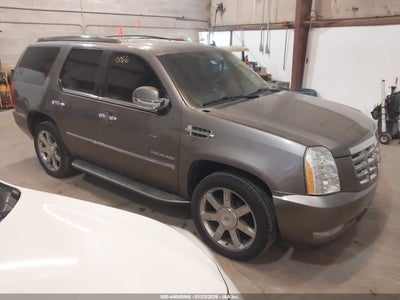CADILLAC ESCALADE 2013