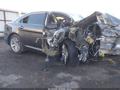 FORD TAURUS 2015