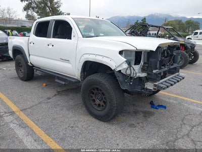 TOYOTA TACOMA 2019