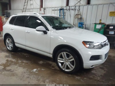 VOLKSWAGEN TOUAREG 2014