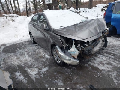 HYUNDAI ACCENT 2013