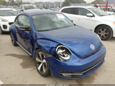 VOLKSWAGEN BEETLE 2012