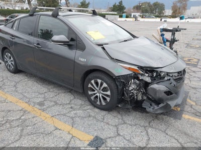 TOYOTA PRIUS PRIME 2022