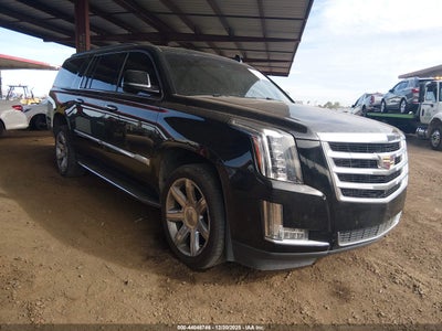 CADILLAC ESCALADE ESV 2017