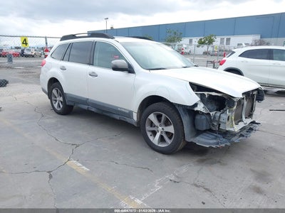 SUBARU OUTBACK 2013
