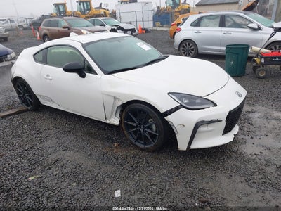 TOYOTA GR86 2023