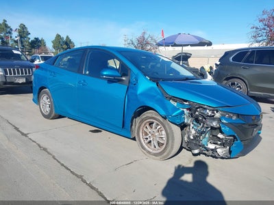 TOYOTA PRIUS PRIME 2021