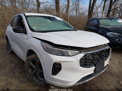 FORD ESCAPE 2023