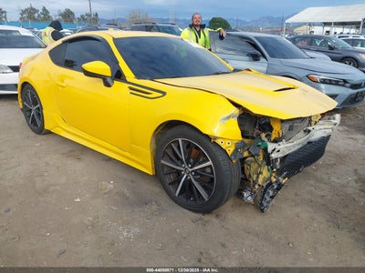 SCION FR-S 2015