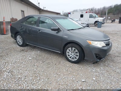 TOYOTA CAMRY HYBRID 2012