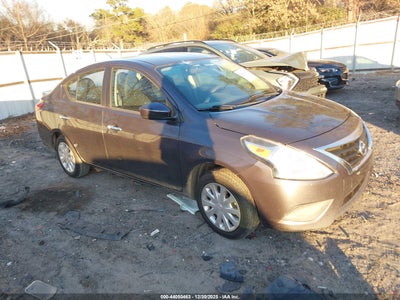 NISSAN VERSA 2015