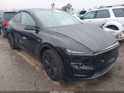 TESLA MODEL Y 2026