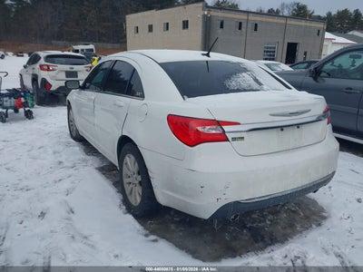 CHRYSLER 200 2013