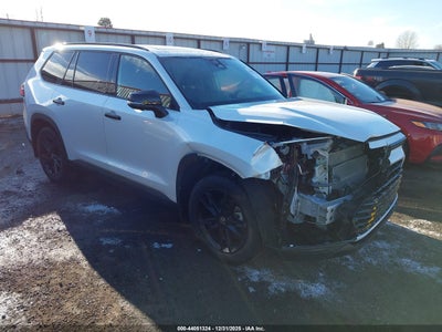 TOYOTA GRAND HIGHLANDER 2025