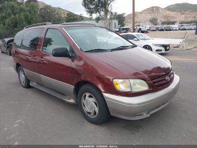 TOYOTA SIENNA 2003