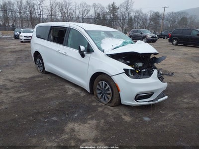 CHRYSLER PACIFICA HYBRID 2023
