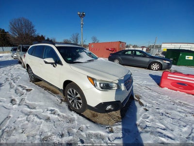 SUBARU OUTBACK 2015