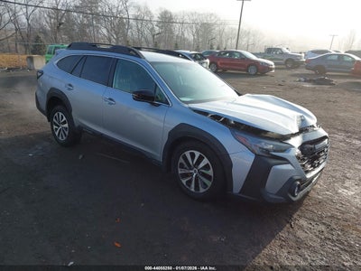 SUBARU OUTBACK 2025