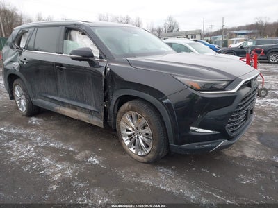 TOYOTA GRAND HIGHLANDER 2024