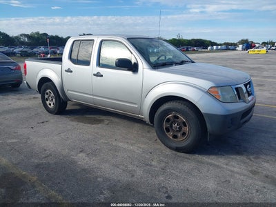 NISSAN FRONTIER 2016