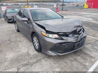 TOYOTA CAMRY HYBRID 2019