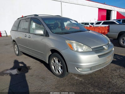 TOYOTA SIENNA 2005