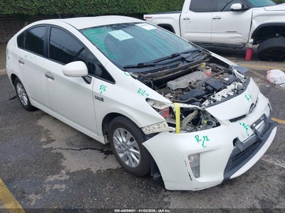 TOYOTA PRIUS PLUG-IN 2014