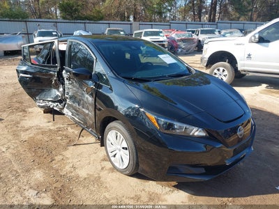 NISSAN LEAF 2023