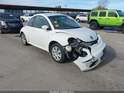 VOLKSWAGEN NEW BEETLE 2009