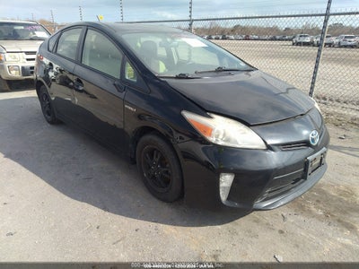 TOYOTA PRIUS 2012