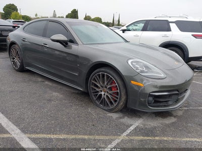 PORSCHE PANAMERA 2023