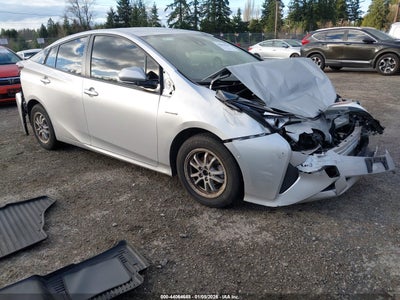 TOYOTA PRIUS 2018