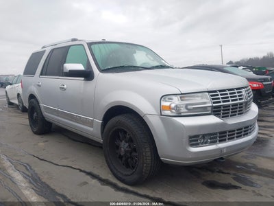 LINCOLN NAVIGATOR 2014