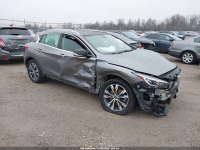 INFINITI QX30 2017