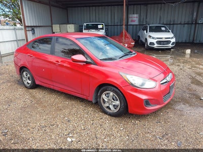 HYUNDAI ACCENT 2012