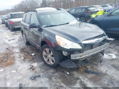 SUBARU OUTBACK 2011