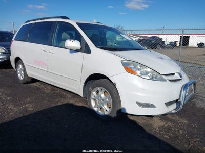 TOYOTA SIENNA 2006
