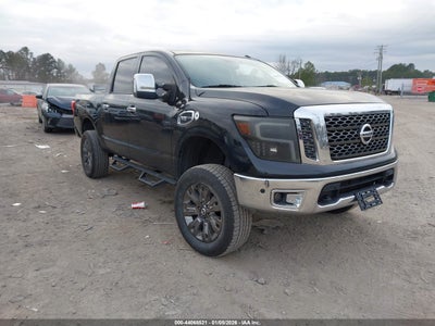 NISSAN TITAN 2017