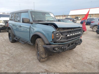 FORD BRONCO 2023