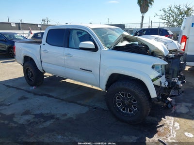 TOYOTA TACOMA 2017