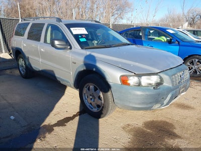 VOLVO XC70 2004